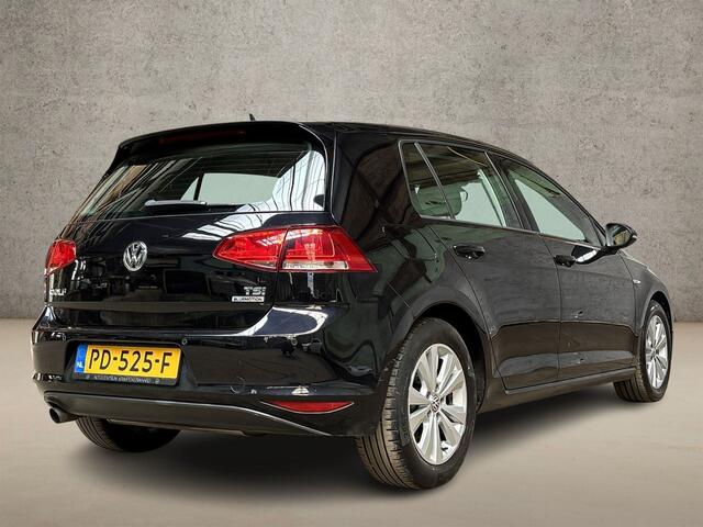 Volkswagen GOLF 1.0 TSI Sportline (APPLE CARPLAY, NAVIGATIE, CLIMATE, SPORTSTOELEN, LM VELGEN, PARKEERSENSOREN, CRUISE, NIEUWE APK, NIEUWSTAAT)