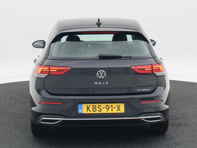 Volkswagen GOLF 1.4 eHybrid 204 Pk Automaat Style | Full LED | Camera | Adaptive Cruise | CarPlay | Navigatie | Climatronic | 18 Inch | 64.098 Km !!