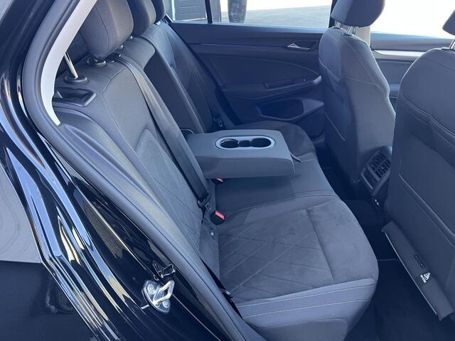 Volkswagen GOLF 1.5 TSI Life Edition Business Camera Stoelverwarming Digitaal Cockpit