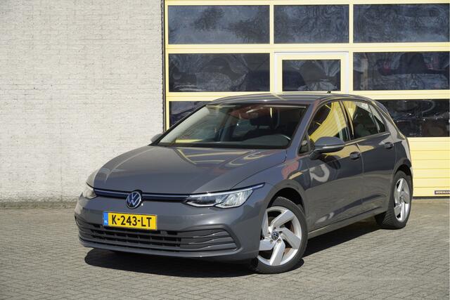 Volkswagen GOLF 1.0 TSI 5drs Edition BJ2021 Lmv 17" | Led V+A | Pdc | App-Connect | Virtual cockpit | Climate control | Cruise control | Getint glas