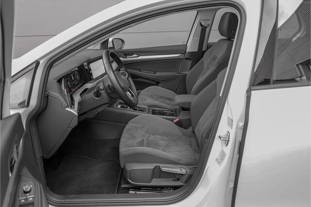 Volkswagen GOLF 1.5 eTSI Pano Virtual Dash Camera ACC