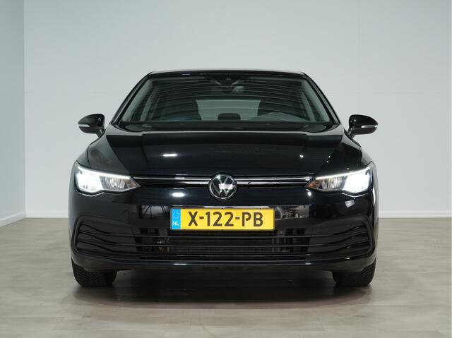 Volkswagen GOLF 1.0 TSI 110pk Life Business Navigatie Stoelverwarming Pdc Acc 253