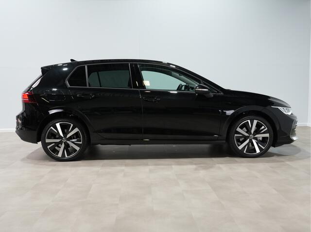 Volkswagen GOLF 1.5 eHybrid 204pk Life Edition Navi via app Camera Acc Led Demo Jesse