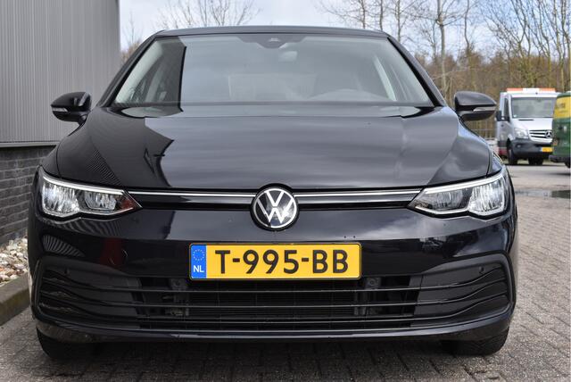 Volkswagen GOLF 1.0 eTSI Business Adaptive cruise, ErgoActive+memory, Stuur/Stoelverwarming, Carplay,