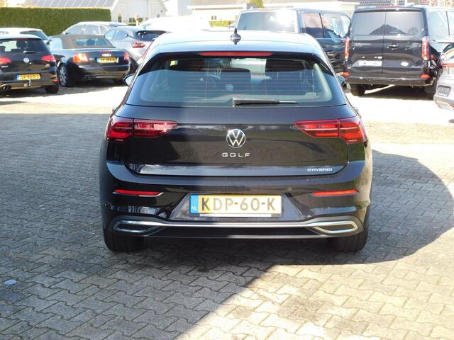 Volkswagen GOLF 1.4 eHybrid Style, Avv, Stoel-stuurverw. IQ light 13000KM!!!!