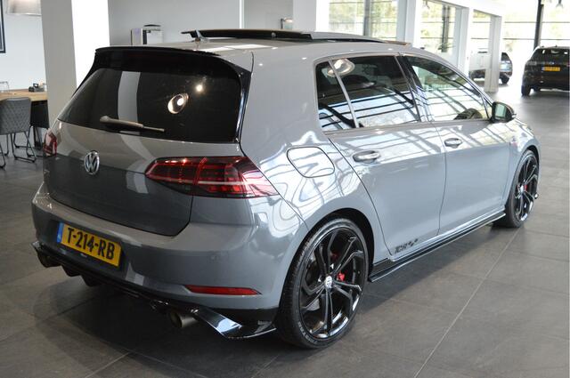 Volkswagen GOLF 2.0 TSI GTI TCR Akrapovic pano camera 19 inch 290 pk !!
