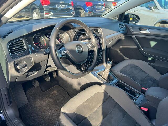 Volkswagen GOLF Variant 1.0 TSI Comfortline trekhaak, navi, cruise, stoelverw, airco