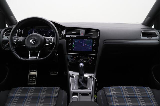 Volkswagen GOLF 1.4 TSI PHEV GTE Virtual Cockpit, Apple Carplay, LED, Stoelverwarming, 19"