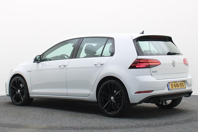 Volkswagen GOLF 1.4 TSI PHEV GTE Virtual Cockpit, Apple Carplay, LED, Stoelverwarming, 19"
