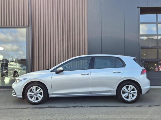 Volkswagen GOLF 1.5 TSI Life Business | BTW | Carplay | Trekhaak | Camera | Navi