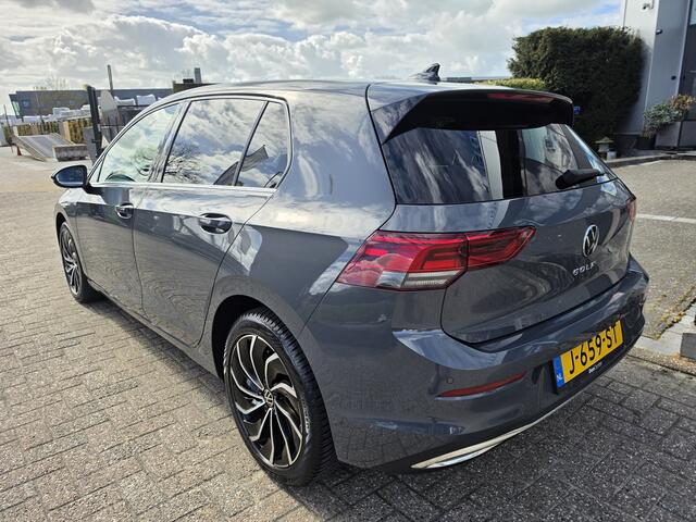 Volkswagen GOLF 1.5 TSI Style * LED * NAVI * NAP * CAMERA *