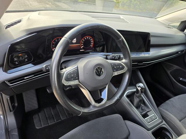 Volkswagen GOLF 1.5 TSI Style * LED * NAVI * NAP * CAMERA *