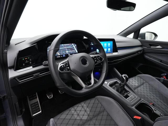 Volkswagen GOLF 1.5 TSI 130 pk R-Line | Adaptive Cruise | Navigatie | Sportonderstel | Keyless Entry | Parkeersensoren voor/achter | Carplay