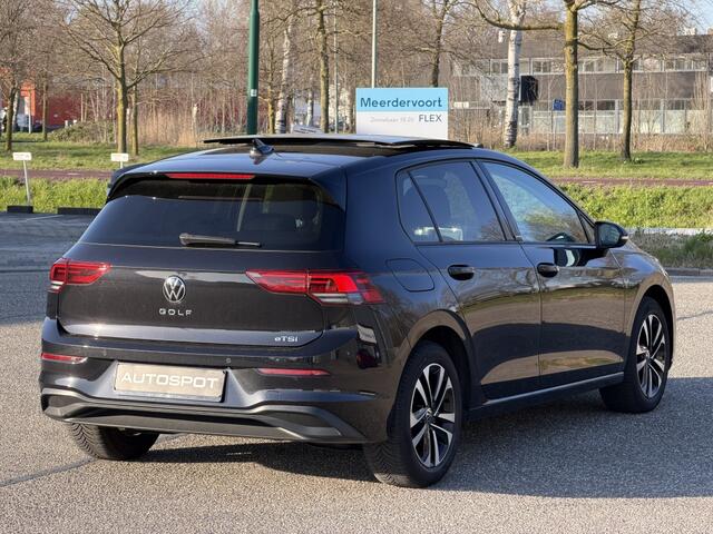 Volkswagen GOLF 1.5 eTSI 1.5 eTSI 150pk Pano Navi ACC Sfeerverlichting