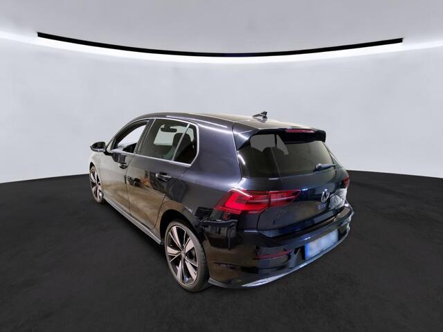 Volkswagen GOLF GTE 1.4 eHybrid 245PK | Vol Leer | Stoel Ventilatie | IQ Light Matrix LED | Memory | Klasse 3 | 18"Inch | Getint Glas |