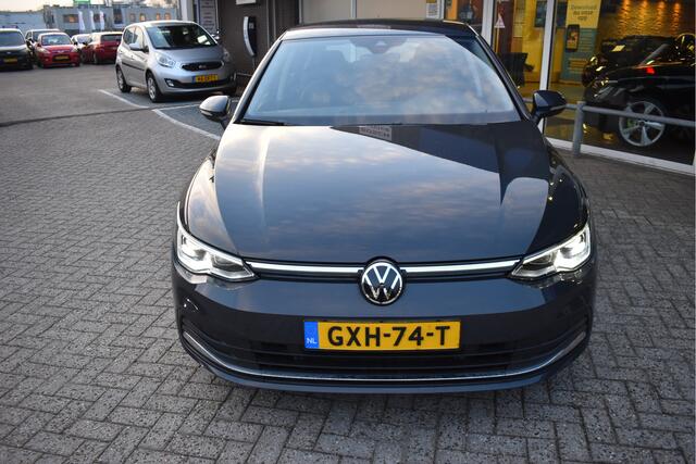 Volkswagen GOLF 1.4 eHybrid Style, BOEKJES,NAP EN ONDERHOUDSHISTORIE