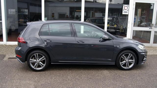 Volkswagen GOLF 1.0 TSI Highline Business R Clima,Pdc,R-Line,Dynaudio,Rijklaarprijs!!