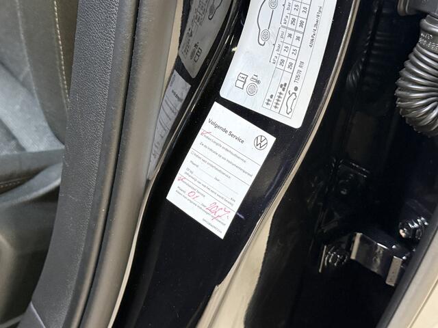 Volkswagen GOLF Variant 1.0 TSI Life | Carplay | ACC | Draadloze lader