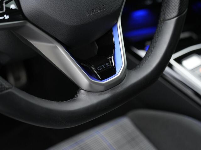 Volkswagen GOLF 1.4 eHybrid 245 pk GTE | Stuur-/stoelverwarming | Adaptive Cruise | Navigatie | Parkeersensoren voor/achter