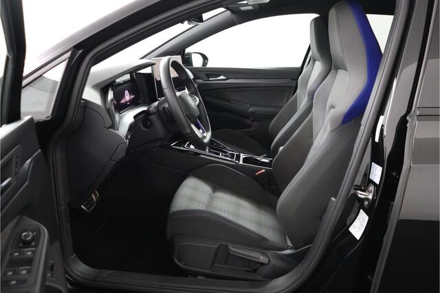 Volkswagen GOLF 8.5 1.5 eHybrid GTE 272PK DSG | IQ Led | Elec. trekhaak | Headup | Stoel- & stuurverw. - RIJKLAAR