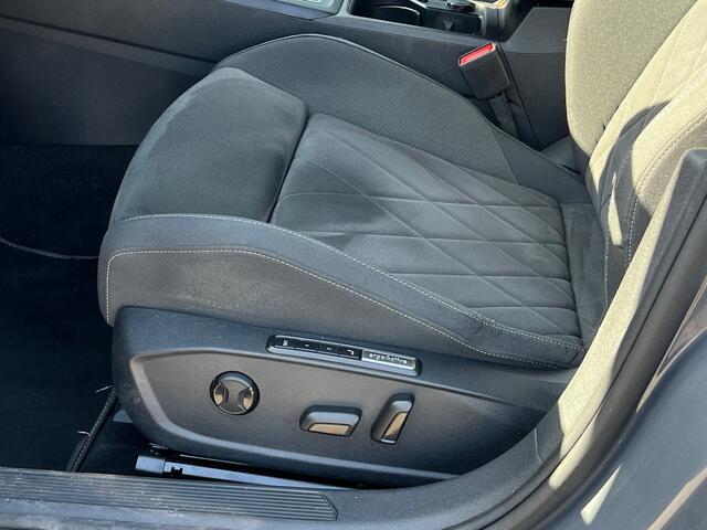 Volkswagen GOLF 1.0 eTSI 110pk DSG Life Business