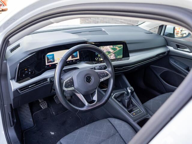 Volkswagen GOLF 1.5 TSI Life LED 18" ACC Lane assist