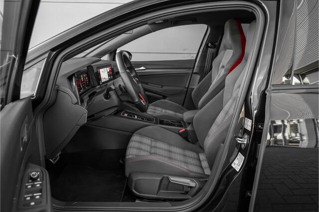 Volkswagen GOLF 2.0 TSI GTI IQ Light ACC Stoelverw Camera 19"