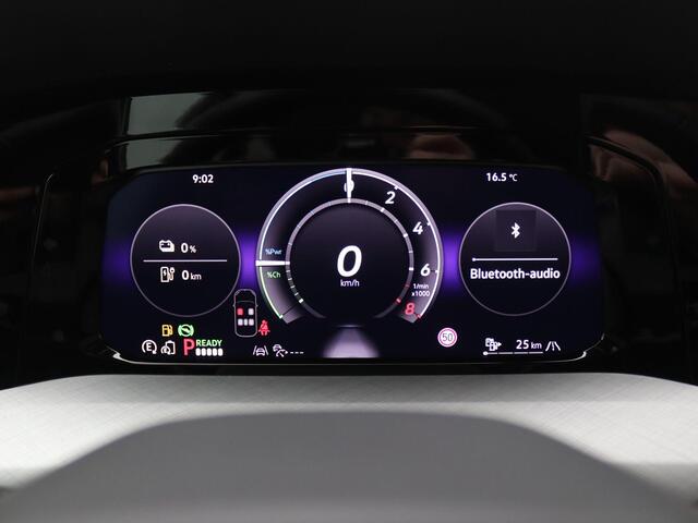 Volkswagen GOLF 1.5 eHybrid Life Edition 204PK DSG Trekhaak, Memorystoel, Ergo Active Stoelen, 17" LM Velgen, Keyless, Side Assist, Stoel-Stuurverwarming, Navi via Apple Carplay/Android Auto