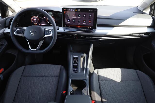 Volkswagen GOLF 1.5 eTSI Life Edition PL ¤671 p/m* 116PK / 85kW, Full map navigatie, achteruitrijcamera (rear view), comfortstoelen, adaptieve cruise control (acc), volledig digitaal instrumentenpaneel, draadloos Apple Carplay & Android Auto, LED koplampen, parkeersensor