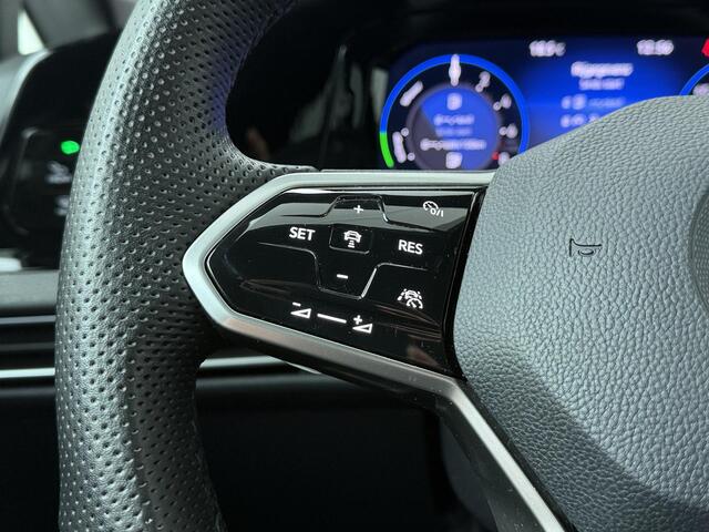 Volkswagen GOLF 1.4 eHybrid GTE | 245 PK | SoH 100% | Matrix LED IQ.Light koplampen | Adaptive cruise control | Achteruitrijcamera |