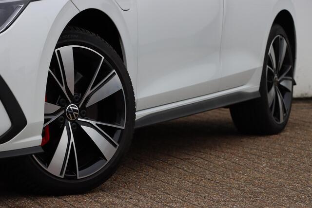 Volkswagen GOLF 1.4 eHybrid GTE 245pk DSG6 | Stuurverwarming | Carplay | lane-assist
