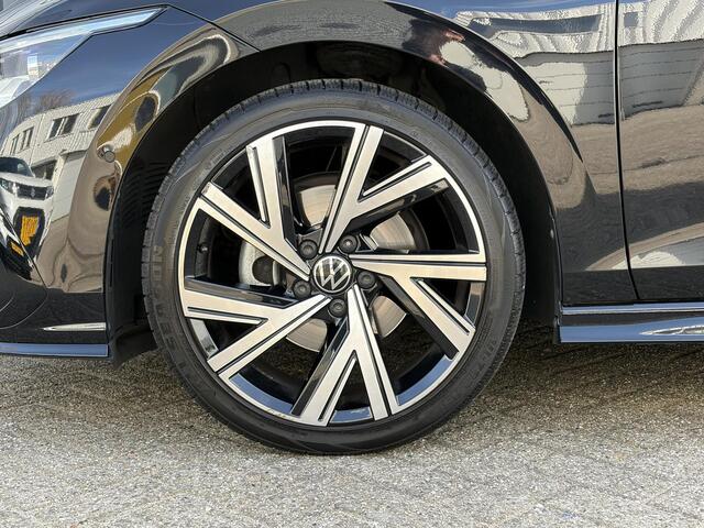 Volkswagen GOLF 1.5 eTSI R-Line Business | Panoramadak | Keyless | Stoel verwarming | Camera |