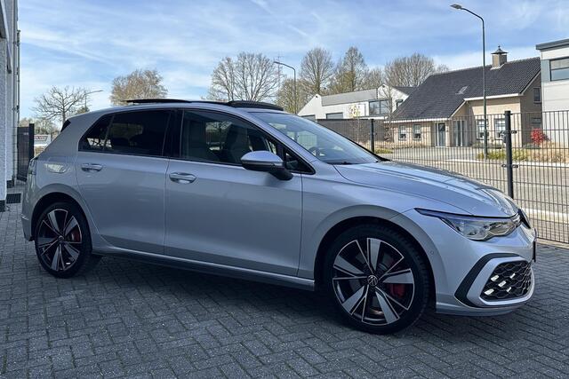 Volkswagen GOLF 1.4 GTE 245pk eHybrid Panorama IQ Matrix SmartPhon