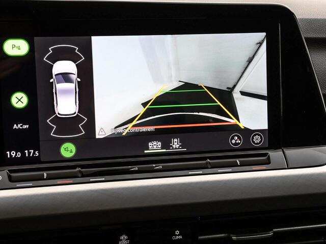 Volkswagen GOLF 1.0 eTSI 110pk DSG Life automaat · Camera · Apple/Android Car Play · Navigatie · P-Sensoren · Sfeerverlichting · 16'' Inch · Garantie t/m 06-02-2028 of 100.000km