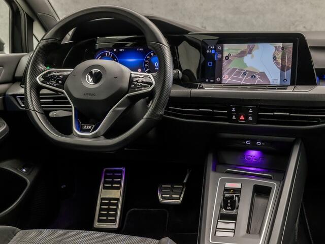 Volkswagen GOLF 1.4 eHybrid GTE 245Pk Automaat (APPLE CARPLAY, GROOT NAVI, GETINT GLAS, KEYLESS, SPORTSTOELEN, PARKEERSENSOREN, SFEERVERLICHTING, CRUISE, NIEUWSTAAT)