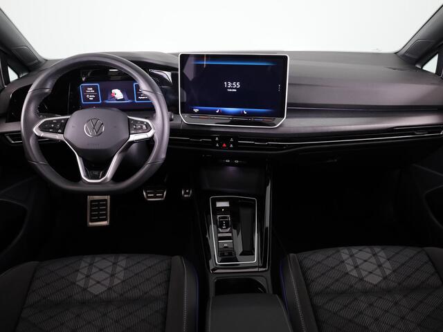 Volkswagen GOLF 1.5 eTSI R-Line Edition 150 pk Automaat (DSG) | Verlengde garantie | Navigatie via App | Panoramadak | Parkeersensoren | Achteruitrijcamera | Stoelverwarming |