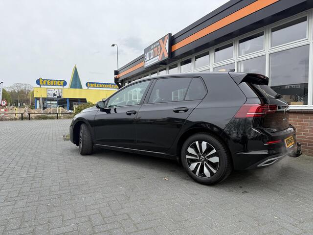 Volkswagen GOLF 1.5 eTSI Oranje Edition Carplay - Stuur en Stoelverwarming - Full Options -