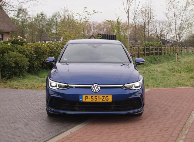 Volkswagen GOLF 1.5 eTSI R-Line | Camera | Sfeerverlichting | Apple Carplay | Virtual Cockpit |