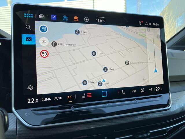 Volkswagen GOLF 1.5eTSI/150PK Style DSG · Panoramadak · Apple/Android Car Play · Navigatie · Stoelverwarming · Garantie t/m 16-05-2027