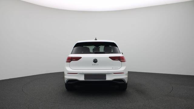 Volkswagen GOLF 1.5 eHybrid Life Edition 204PK DSG Navi via Apple Carplay/Androi