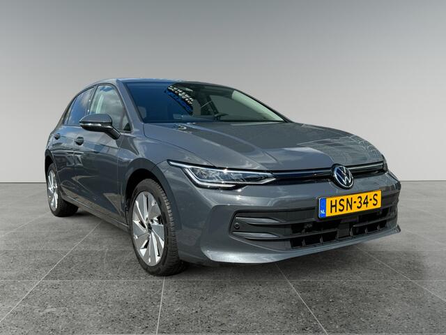 Volkswagen GOLF 1.5 204pk eHybrid Life Edition Achteruitrijcamera 'Rear View' | Voorstoelen verwarmbaar | Parkeersensoren voor en achter