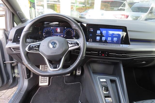 Volkswagen GOLF 1.5 eTSI R-Line PANO, HarmanKardon, Camera