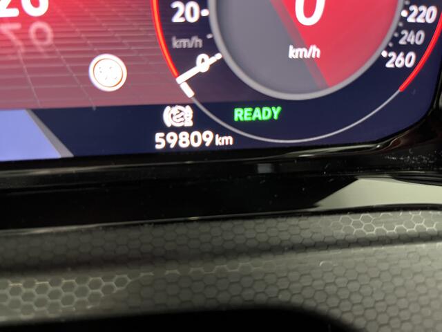 Volkswagen GOLF 1.4 eHybrid GTE / AUTOMAAT/ 245 PK/ BLACK STYLE/ TREKHAAK/ CAMERA/ PARK. SENSOREN/ STOEL-STUURVERWARM./ ADAPT. CRUISE/ APP CONNECT/ NAVI/ CLIMA/ DAB/ 18" LMV