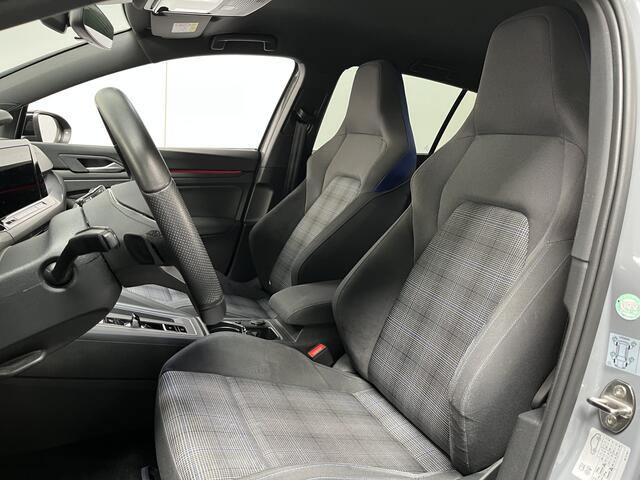 Volkswagen GOLF 1.4 eHybrid GTE / AUTOMAAT/ 245 PK/ BLACK STYLE/ TREKHAAK/ CAMERA/ PARK. SENSOREN/ STOEL-STUURVERWARM./ ADAPT. CRUISE/ APP CONNECT/ NAVI/ CLIMA/ DAB/ 18" LMV