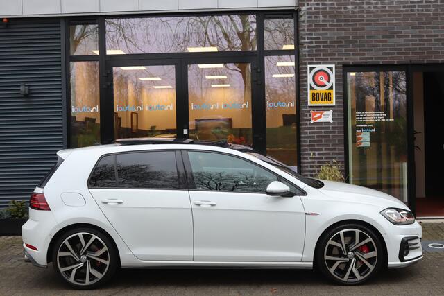 Volkswagen GOLF 2.0 TSI GTI Performance NL-Auto/Pano/Navi Pro/LED/Camera/Keyless/Dynaudio/Virtual Cockpit/Honeycomb/19"
