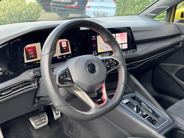 Volkswagen GOLF 8 GTI Clubsport 2.0 TSI 300pk DSG / Aut. IQ Light Harman Kardon Panoramadak 19" 71dkm!!