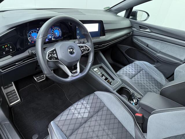 Volkswagen GOLF 1.5 eTSI R-Line Business+ | 150 PK | Automaat | Panoramadak | Adaptive cruise control | Achteruitrijcamera | R-Line |