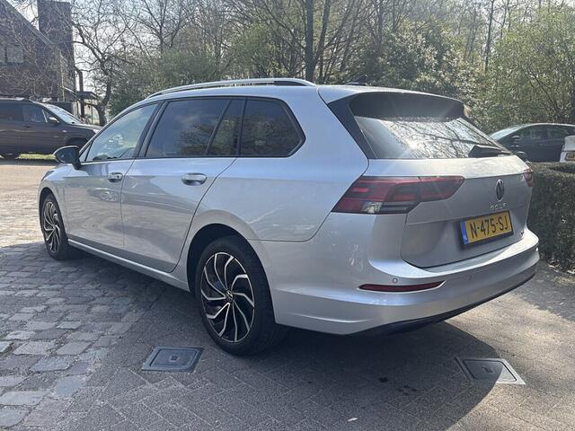 Volkswagen GOLF Variant 1.0 eTSI autom Life ecc,digidash,lmv,dglas,chroom,navi,pdc,sportstoel