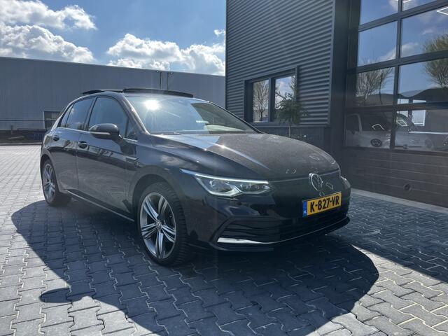 Volkswagen GOLF 1.5 eTSI Style PANO! LED! STOELMASSAGE!