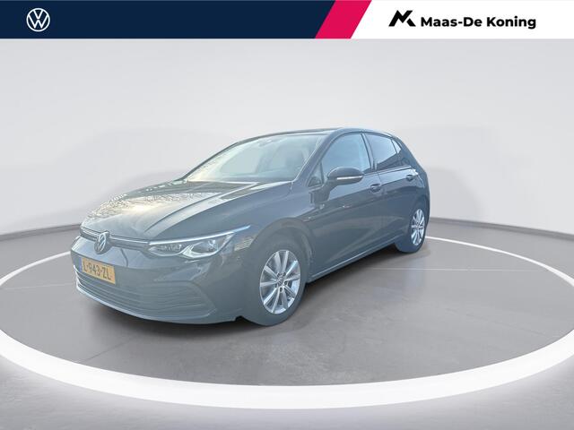 Volkswagen GOLF 1.5 TSI 130pk Life Business · Camera · Dodehoeksensor · Keyless · Apple/Android Car Play · Elektrische stoelverstelling · Adaptive Cruise Control ·